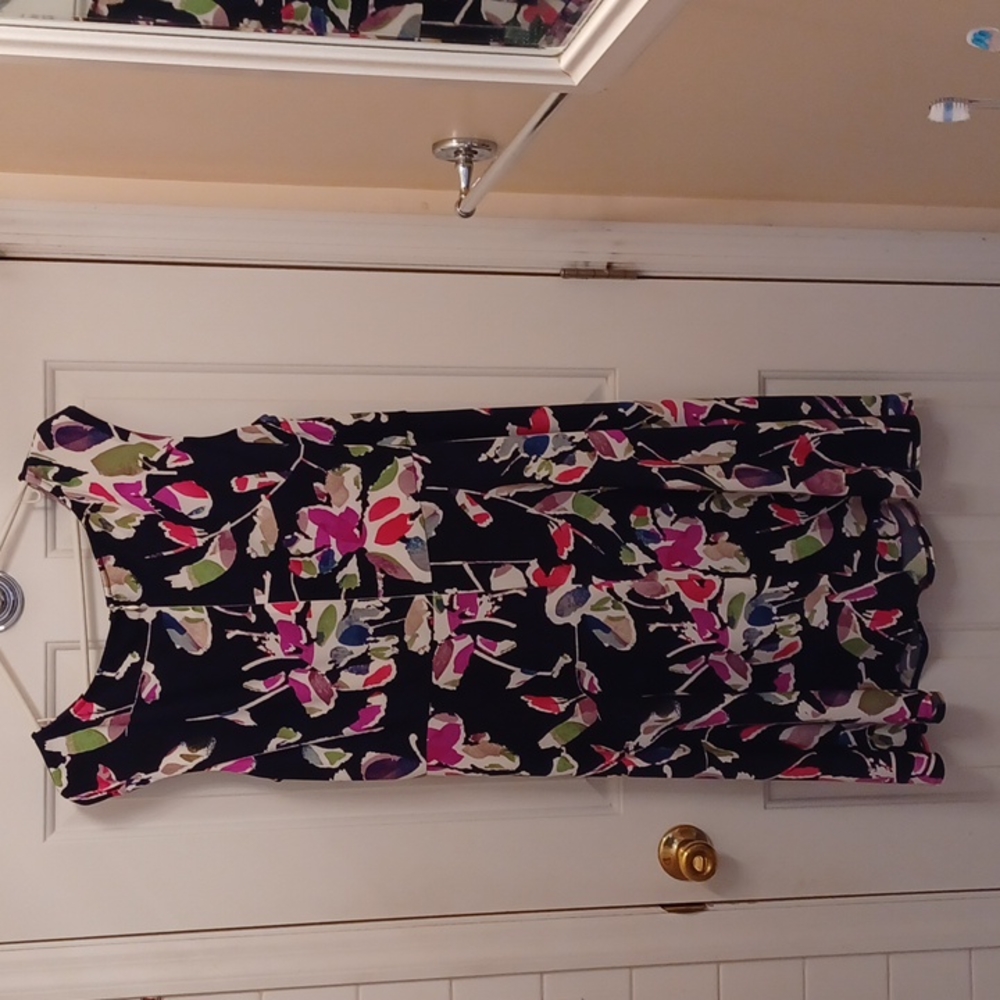 SLEEVELESS DRESS - SIZE 18W - Picture 5 of 6
